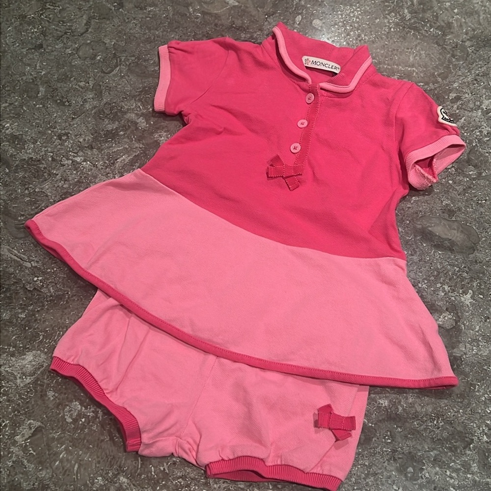 Moncler baby outfit